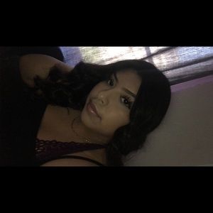 Meet your Posher, Daniela